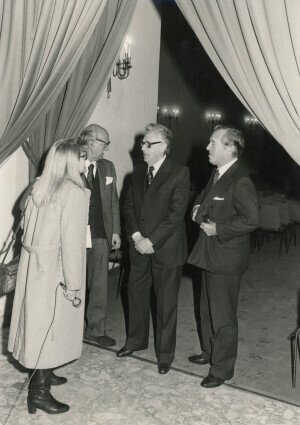 1981_02_22 I maestri Roman Vlad e Goffredo Petrassi nominati cittadini onorari aquilani inv 1027 vol 6.tif