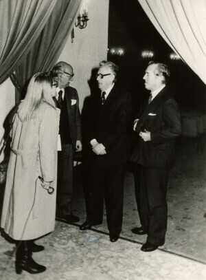 1981_02_22 I maestri Roman Vlad e Goffredo Petrassi nominati cittadini onorari aquilani inv 1028 vol 6.tif