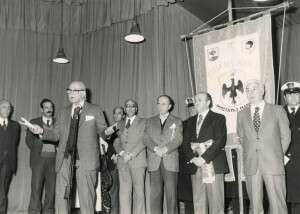 1981_02_22 I maestri Roman Vlad e Goffredo Petrassi nominati cittadini onorari aquilani inv 992 vol 6.tif