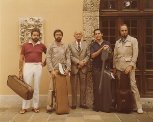 1982_09_10 Musicarchitettura Canada '82 -  L'avvocato Nino Carloni con l'Orford String Quartet ann 1495 inv 1398 vol 7.tif