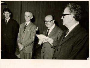 1966_10_11 Presidente Accademia S. Cecilia R. Silvestri, Nino Carloni, G. Petrassi e  Sindaco De Rubeis inv 137 vol 1.tif