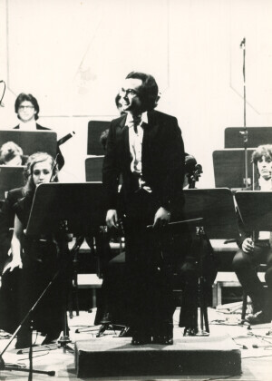 1982_09_11 Musicarchitettura '82 - Orchestra Sinfonica Abruzzese; Shauna Rolston, violoncello; Ermanno Florio, direzione - ann 1496 inv 1410 vol 8.tif