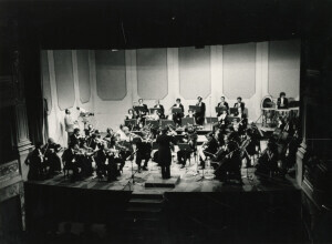 1982_09_11 Musicarchitettura '82 - Orchestra Sinfonica Abruzzese; Shauna Rolston, violoncello; Ermanno Florio, direzione - ann 1496 inv 1418 vol 8.tif