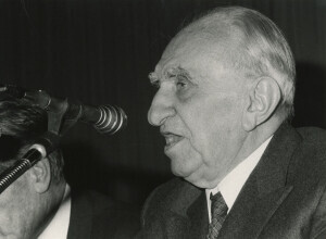 1983_11_09 Settimana Caselliana per il centenario della nascita di Alfredo Casella - Tavola rotonda su Casella ann 1619 inv 1792 vol 10.tif