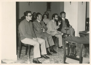 1970_10_07 Una riunione al foyer della Società dei Concerti; tra gli altri Nino Carloni, Battaglia, Barattelli, sindaco De Rubeis, A. Neri ann NN inv 225 vol 2.tif