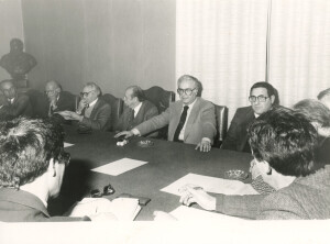 1984_01_22 Musicarchitettura RDT '84 - Conferenza stampa della delegazione della città dell'Aquila di ritorno da Berlino Est e Lipsia per l'organizzazione del festival ann NN inv 2030 vol 12.tif