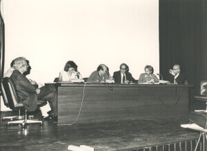 1984_07_08 Musicarchitettura '84 - Conferenza 'Costruire per la musica' - dibattito conclusivo ann 1736 inv 2130 vol 12.tif