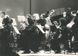 1984_07_24 Musicarchitettura '84 - Chiusura del festival - Orchestra Sinfonica Abruzzese e Berliner Klaviertrio - Johannes Winkler, direzione; Eva Ander, pianoforte - ann 1761 inv 2204 vol 12.tif