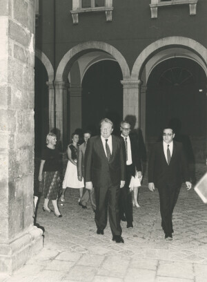 1984_07_04 Musicarchitettura RDT '84 - Visita del ministro Hoffmann al sindaco De Rubeis ann NN inv 2060 vol 12.tif