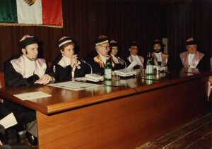 1985_03_13 Conferimento Laurea Honoris Causa al Maestro Goffredo Petrassi - Aula Magna dell'Università degli Studi dell'Aquila ann NN inv 2243 vol 13.tif