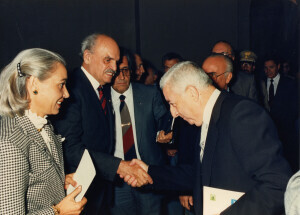 1986_09_30 Presentazione della 41esima stagione - Sala Michetti della Regione Abruzzo - esibizione di un complesso corale  inv 2427 vol 14.tif