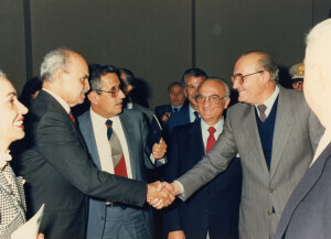 1986_09_30 Presentazione della 41esima stagione - Sala Michetti della Regione Abruzzo - esibizione di un complesso corale  inv 2428 vol 14.tif