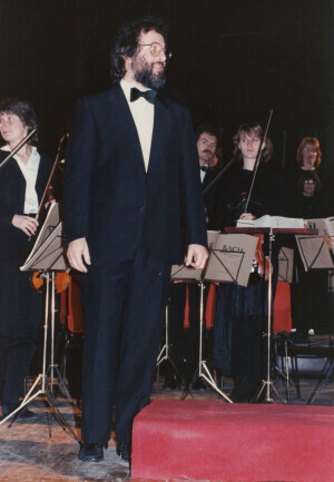 1989_11_05 Sinfonietta e Vokalensemble Tübingen - H. W. Maier, direttore - inv 2686 vol 15.tif