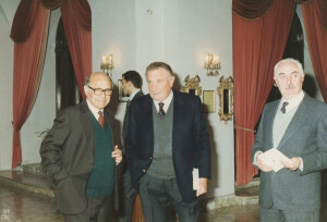 1991_12_09 Cerimonia d'intitolazione dell'Auditorium a Nino Carloni - presenti anche il M° Goffredo Petrassi e il M° Roman Vlad inv 6481 vol 15.tif