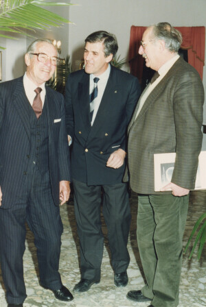 1991_12_09 Cerimonia d'intitolazione dell'Auditorium a Nino Carloni - presenti anche il M° Goffredo Petrassi e il M° Roman Vlad inv 6484 vol 15.tif
