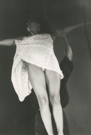 1993_11_14 Patrizia Cerroni e I Danzatori Scalzi inv 6570 vol 15.tif