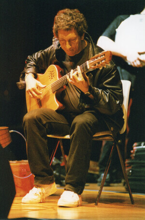 1999_12_16 Eugenio Bennato e Musicanova inv 3650 vol 18.tif