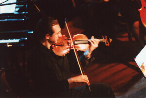 2000_04_09 A. Haber e Banda del Barrio inv 3831 vol 19.tif