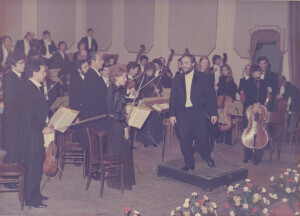 1975_11_07 Orchestra Sinfonica Abruzzese - Gianluigi Gelmetti, direzione; Ornella Puliti Santoliquido, pianoforte - ann 926 inv 523 vol 3.tif