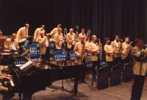 2003_04_03 Glenn Miller Orchestra inv 6718 vol 22.jpg