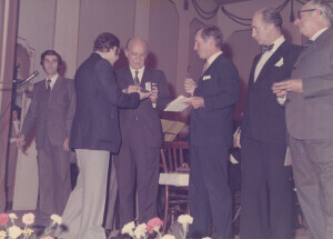 1975_11_07 Orchestra Sinfonica Abruzzese - In foto vari personaggi quali Carloni, Vlad, Antonellini, Verna, sindaco Lopardi, Berlinguer - ann 926 inv 6467 vol 3.tif