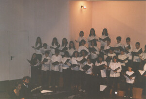 2002_06_21 Coro di voci bianche Barattelli e Annarita Santagada, pianoforte inv 4252 vol 20.tif