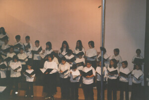 2002_06_21 Coro di voci bianche Barattelli e Annarita Santagada, pianoforte inv 4254 vol 20.tif