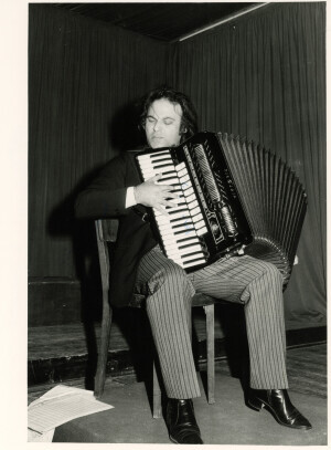 1980_05_04 Salvatore Di Gesualdo ann 1227 inv 864 vol 5.tif