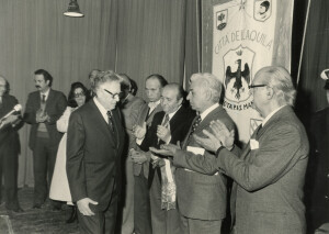 1981_02_22 I maestri Roman Vlad e Goffredo Petrassi nominati cittadini onorari aquilani inv 1013 vol 6.tif