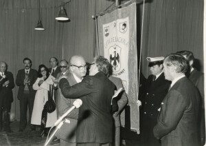 1981_02_22 I maestri Roman Vlad e Goffredo Petrassi nominati cittadini onorari aquilani inv 1014 vol 6.tif