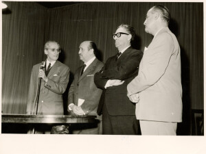 1966_10_11 Presidente Accademia S. Cecilia R. Silvestri, Nino Carloni, G. Petrassi e  Sindaco De Rubeis inv 134 vol 1.tif