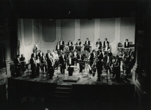 1982_09_11 Musicarchitettura '82 - Orchestra Sinfonica Abruzzese; Shauna Rolston, violoncello; Ermanno Florio, direzione - ann 1496 inv 1419 vol 8.tif