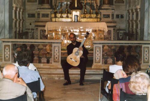 2002_06_23 M. Mela, Rass. Chitarre in chiostro
